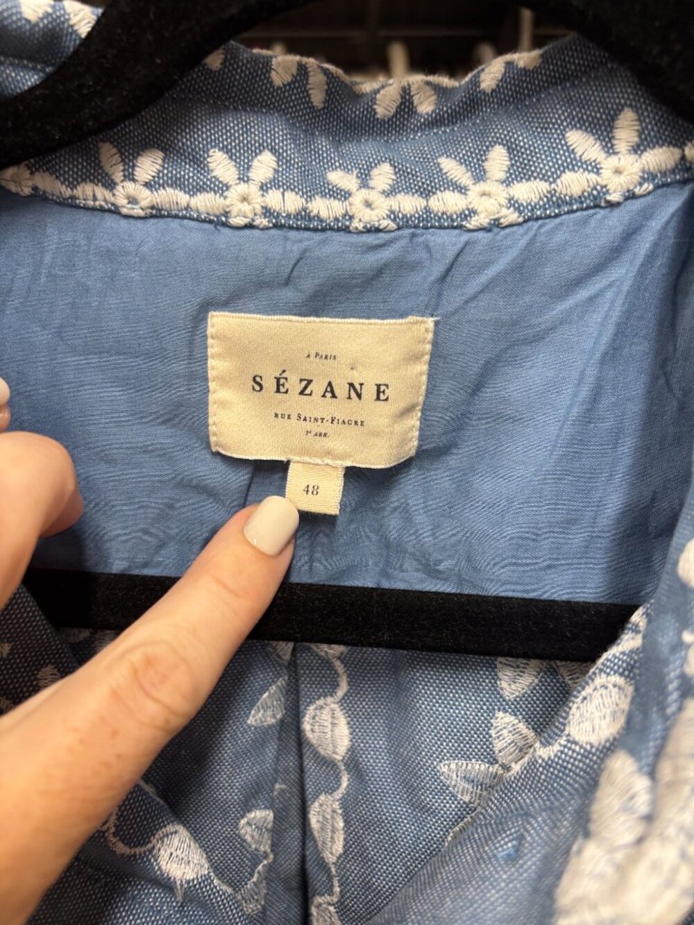 Sezane Max Shirt Blue with Ecru Floral Frieze button down size 48 - Picture 4 of 8